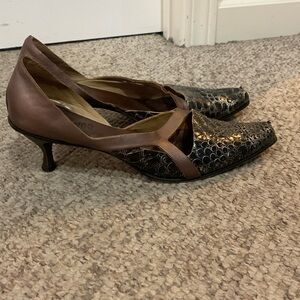 Vtg CYDWOQ brown tan low heel pump shoes sz 39 US 8-8.5